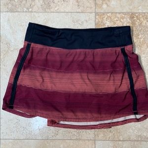 Lululemon Size 6 skirt EUC